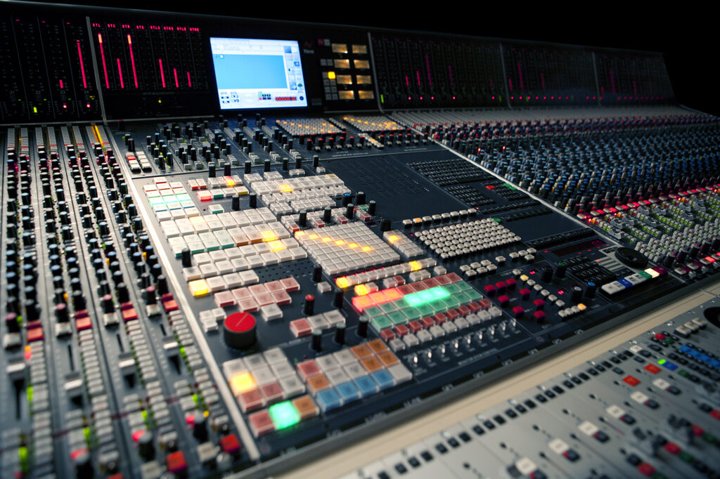 Large Format Consoles - AMS | Neve